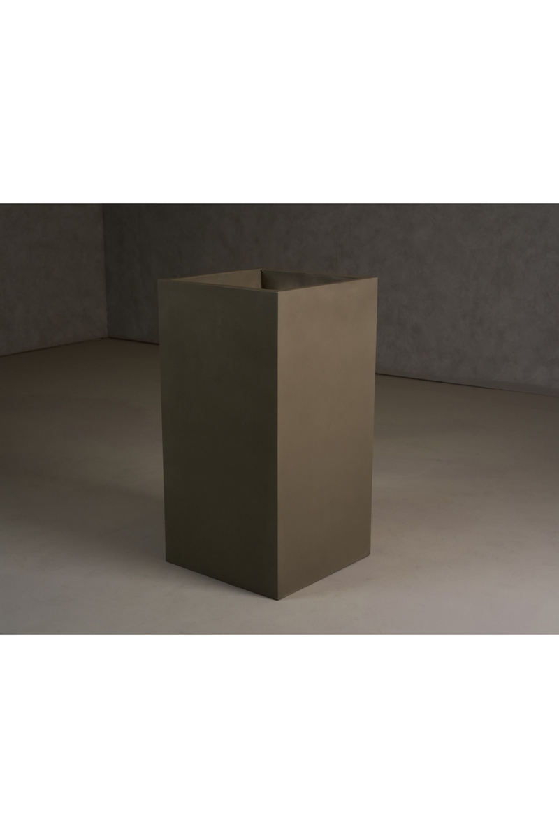 Gray Concrete Planter | OROA Modern Helotes | Oroatrade.com