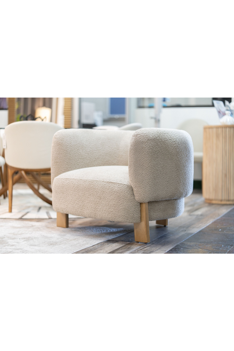 Curved-Back Accent Chair | OROA Modern Optima | Oroatrade.com