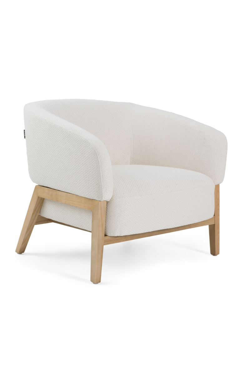 White Curved Accent Chair | OROA Modern Giselle | Oroatrade.com
