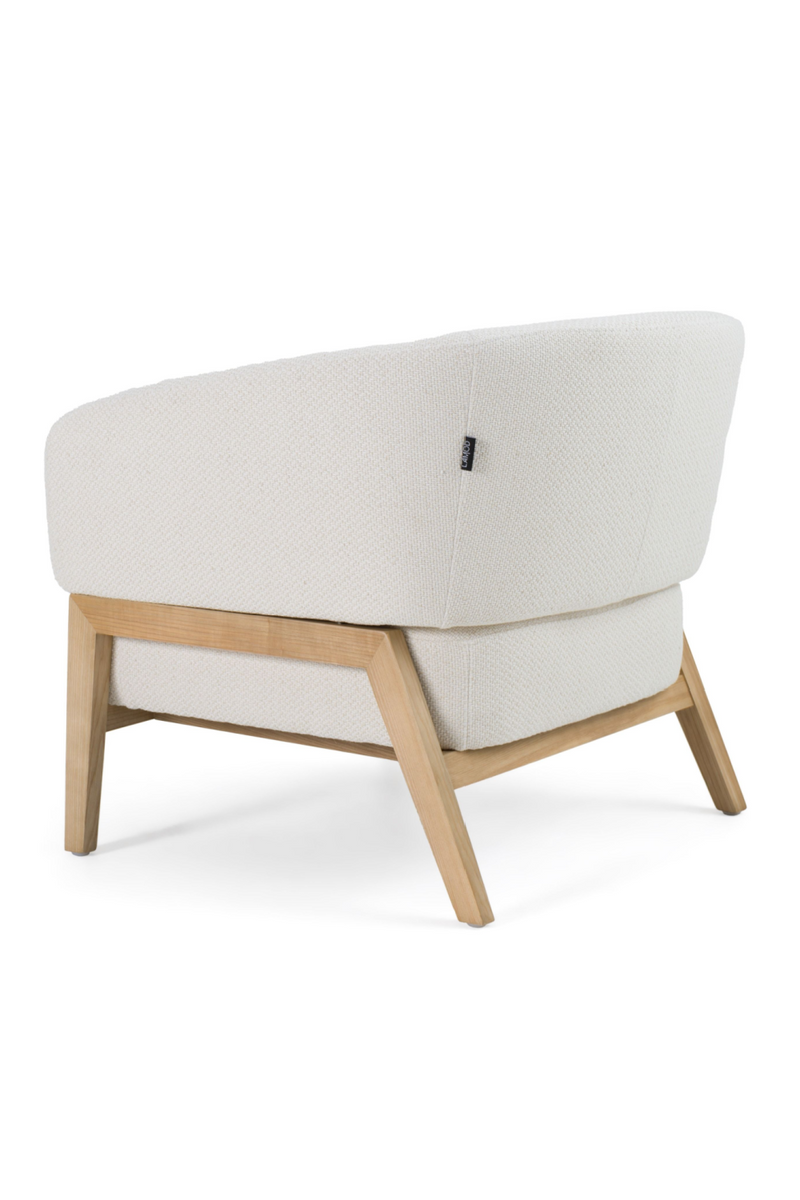 White Curved Accent Chair | OROA Modern Giselle | Oroatrade.com