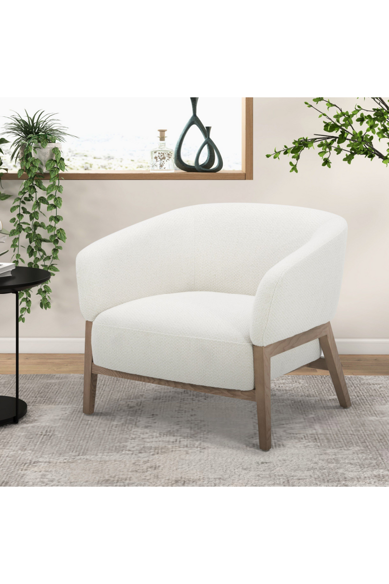 White Curved Accent Chair | OROA Modern Giselle | Oroatrade.com