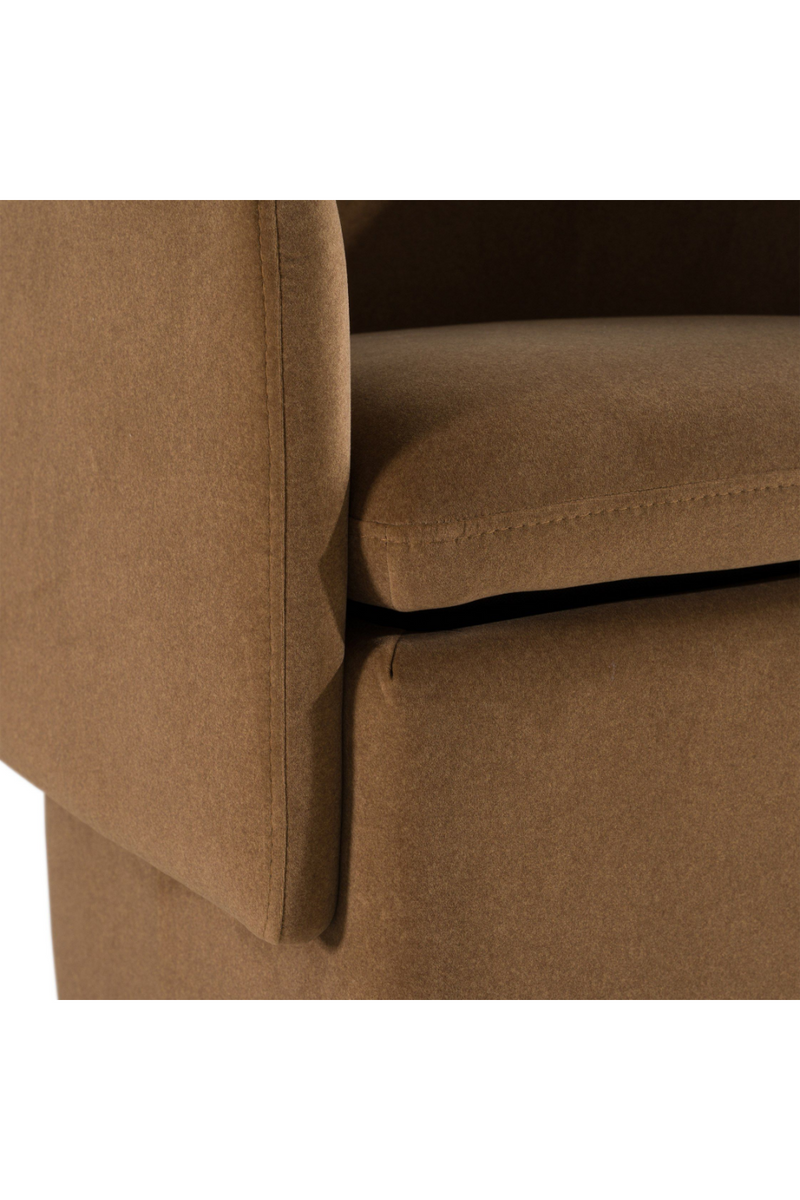 Curved Wheeled Dining Chair | OROA Modern Tassell | Oroatrade.com