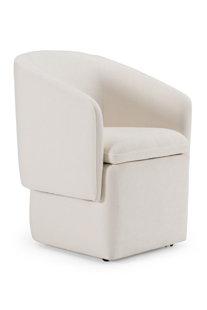Curved Wheeled Dining Chair | OROA Modern Tassell | Oroatrade.com