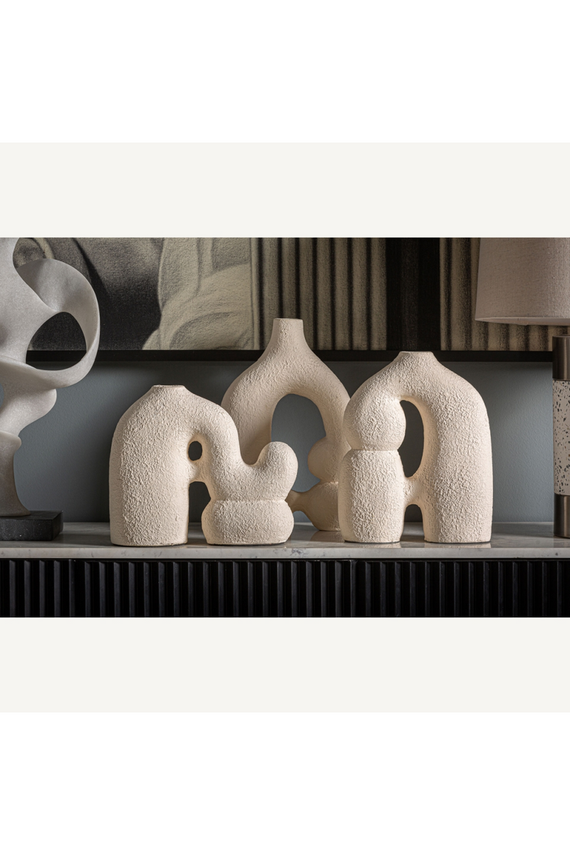 White Terracotta Sculptural Vase | Vical Home Turiff | Oroatrade.com