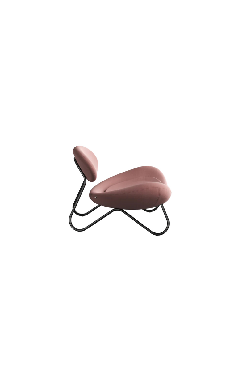 Pink Modern Lounge Chair | WOUD Meadow | Oroatrade.com