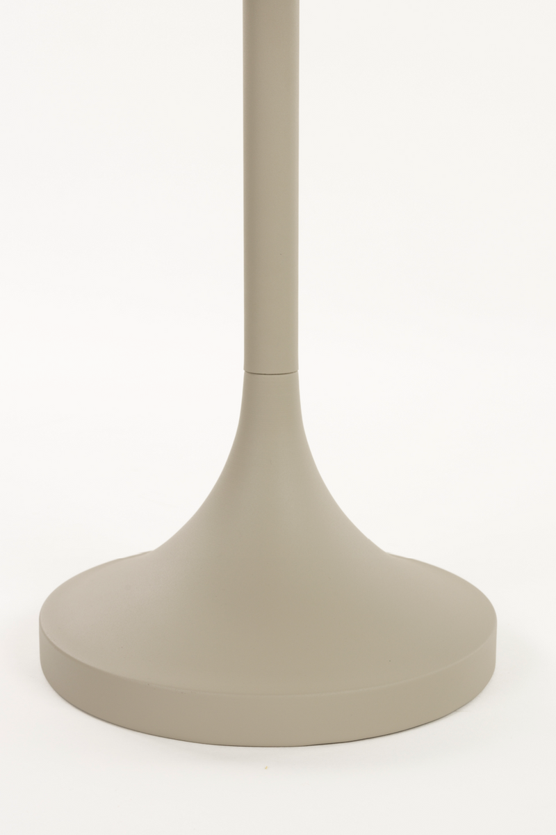 Round Pedestal Side Table | Zuiver Jason | Oroatrade.com