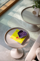 Round Pedestal Coffee Table | Zuiver Jason | Oroatrade.com