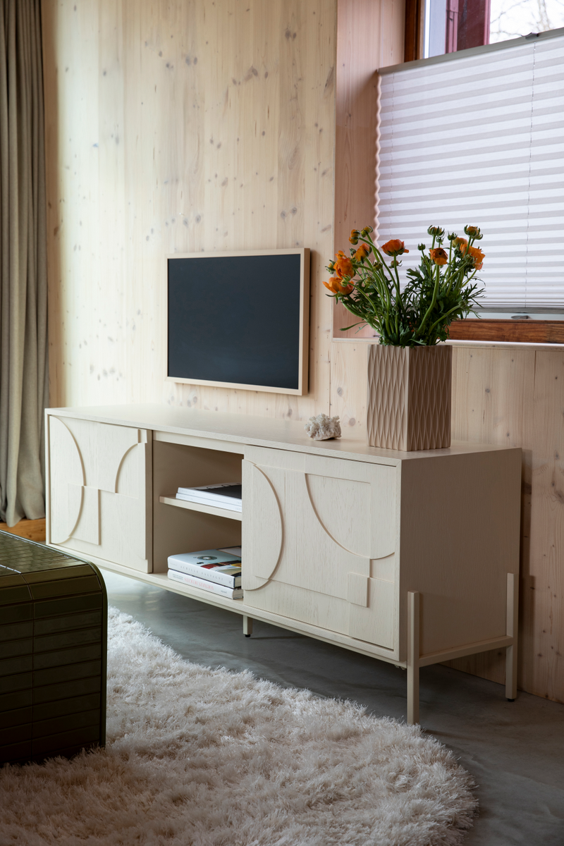 Oak Relief Sideboard | Zuiver Faces | Oroatrade.com