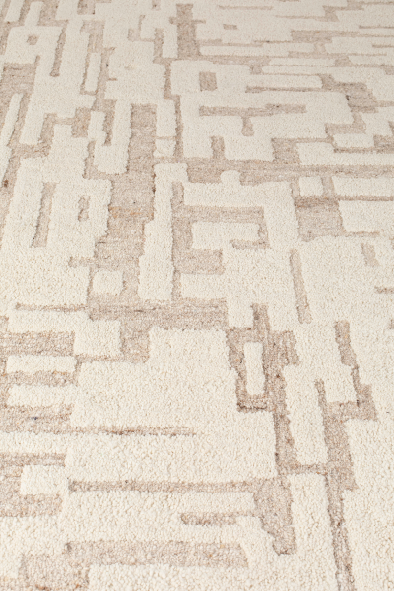 Beige Wool Patterned Carpet | Zuiver Hills | Oroatrade.com