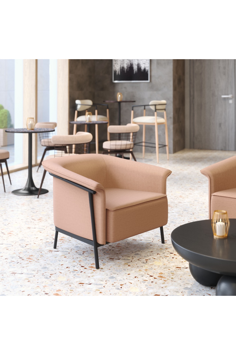 Flared-Back Lounge Chair | OROA Modern Burry | Oroatrade.com