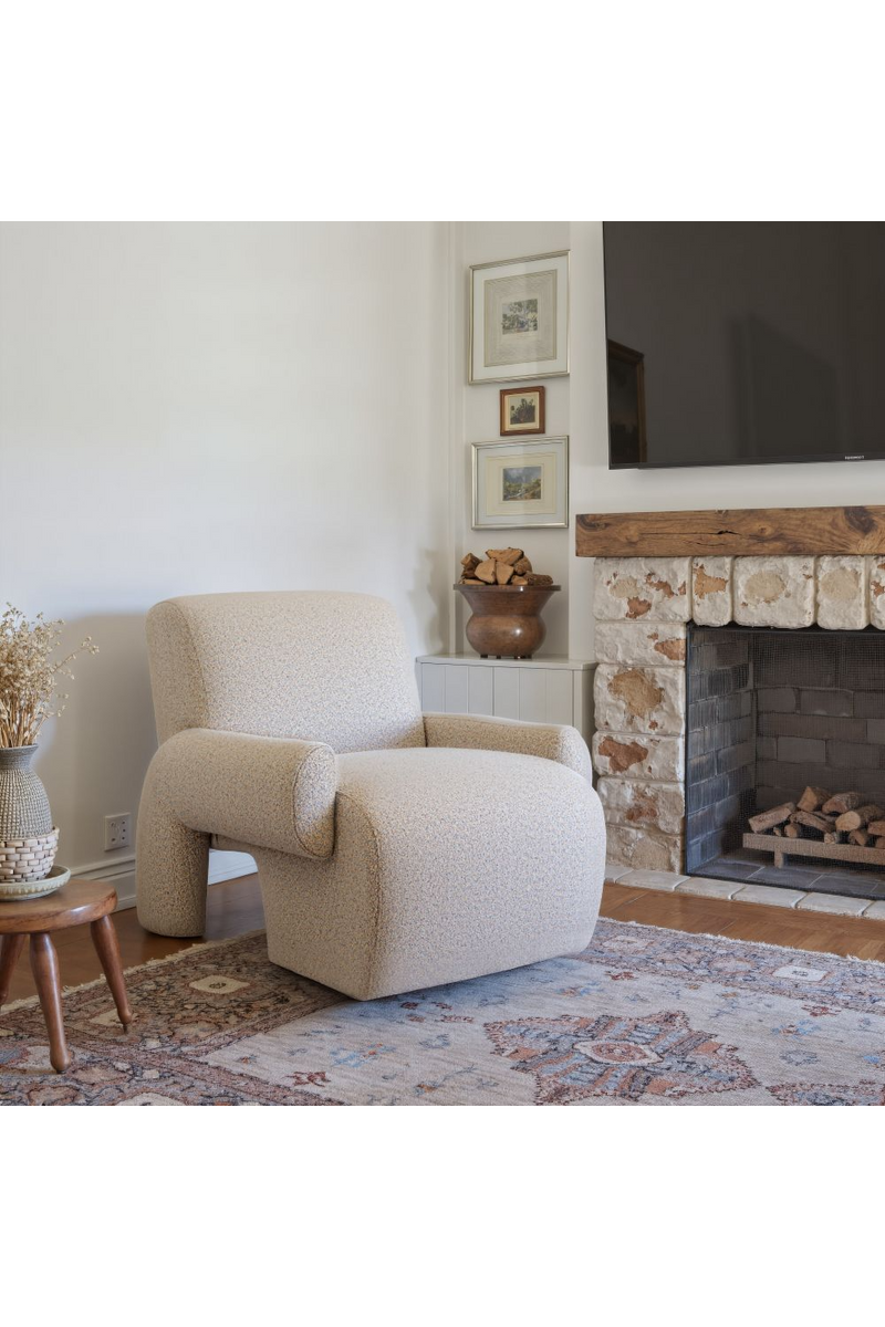 Beige Contemporary Accent Chair | OROA Modern Rura | Oroatrade.com