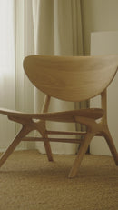 Oak Curved Lounge Chair | Ethnicraft Eye | Oroatrade.com