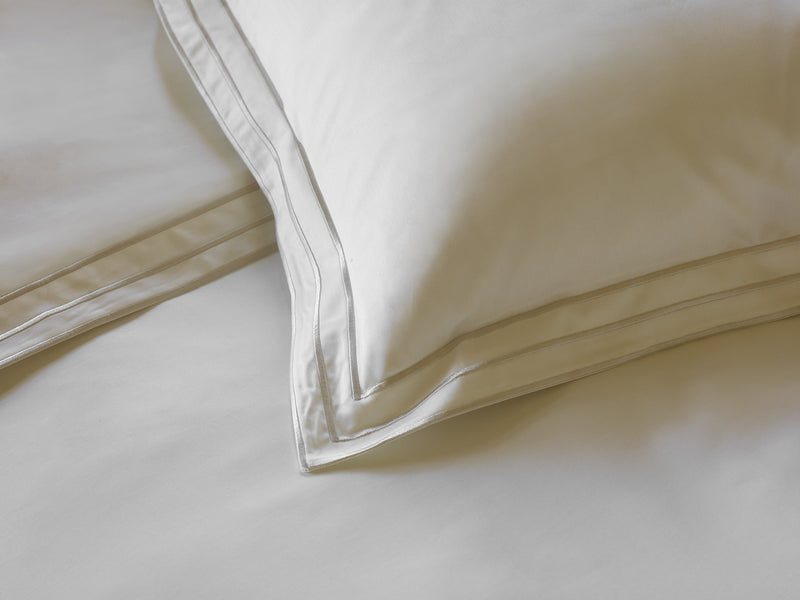 430TC Cotton Sateen Pillowcase Set | Amalia Home Alba | Oroatrade.com