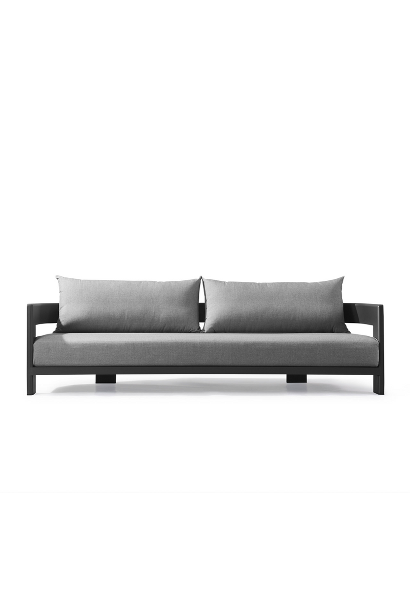Sculptural Modern Outdoor Sofa | Andrew Martin Caicos | Oroatrade