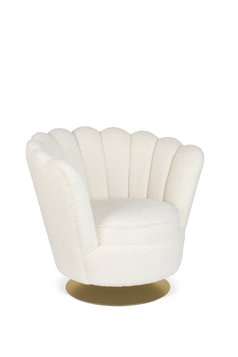 Modern Scalloped Lounge Chair | Bold Monkey | Oroatrade.com