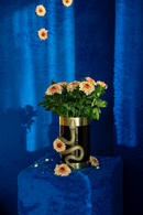 Aluminum Cylindrical Modern Vase M | Bold Monkey Never Hurt A Snake | Oroatrade.com