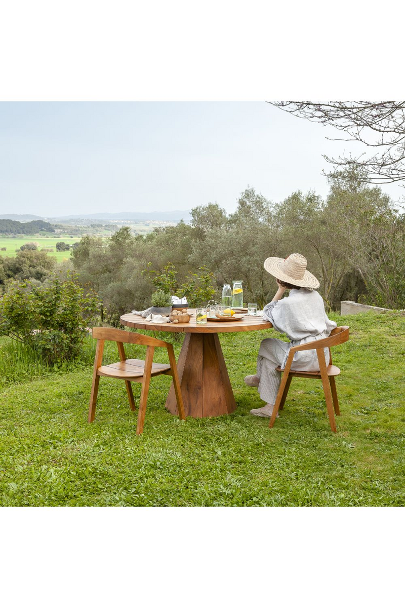 Wooden Pedestal Outdoor Table | Dareels Jati | Oroatrade.com