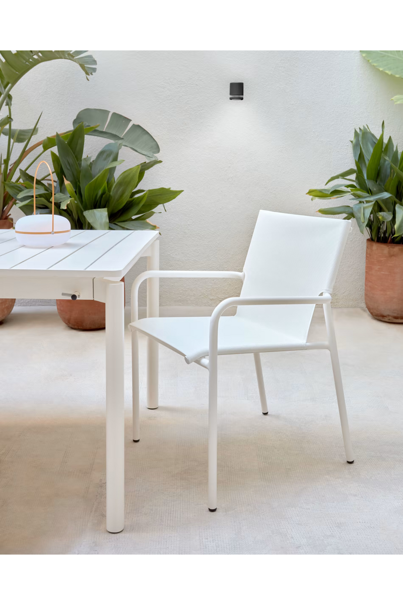 White Extendable Outdoor Table | La Forma Zaltana | Oroatrade.com