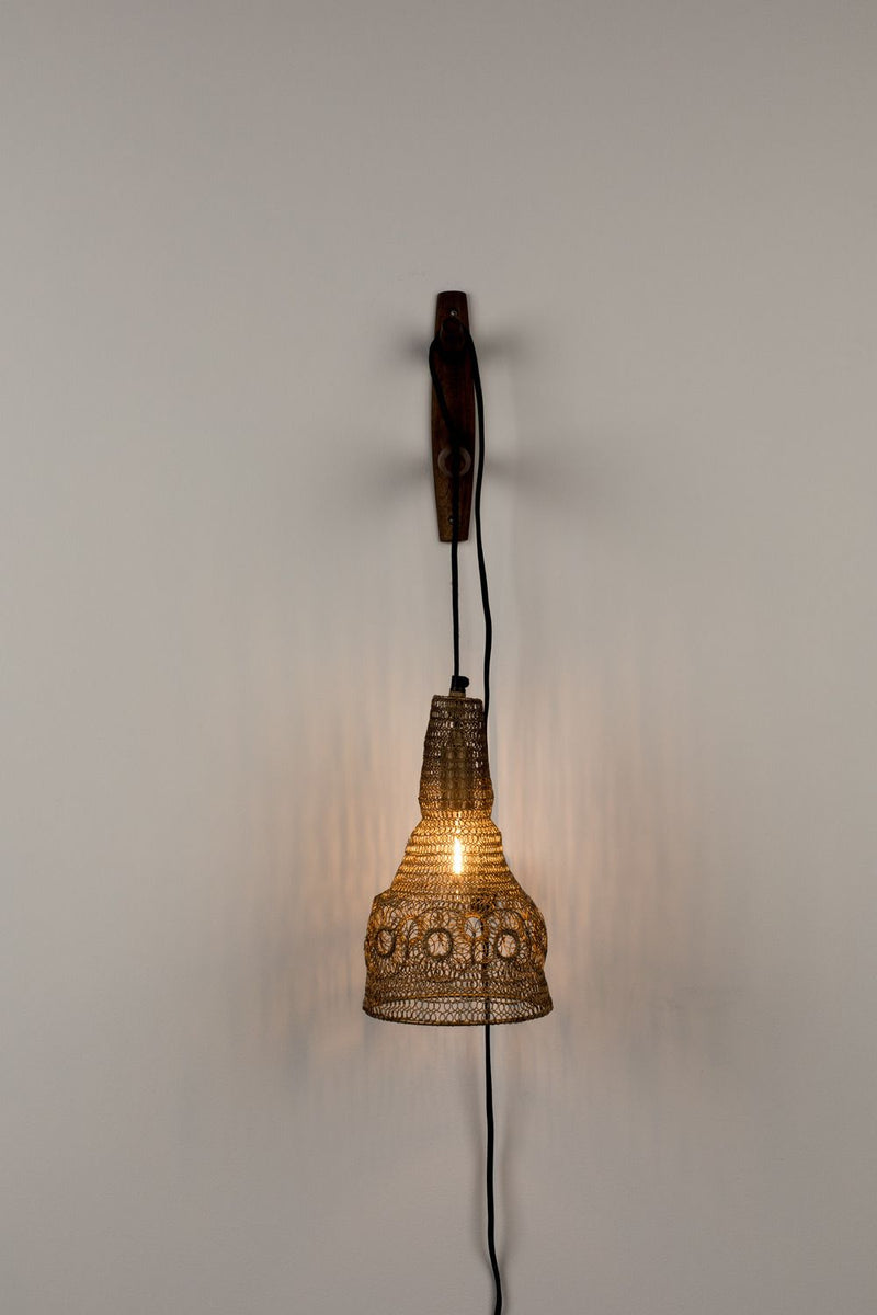 Iron Mesh Wall Lamp | DF Alen | Oroatrade.com
