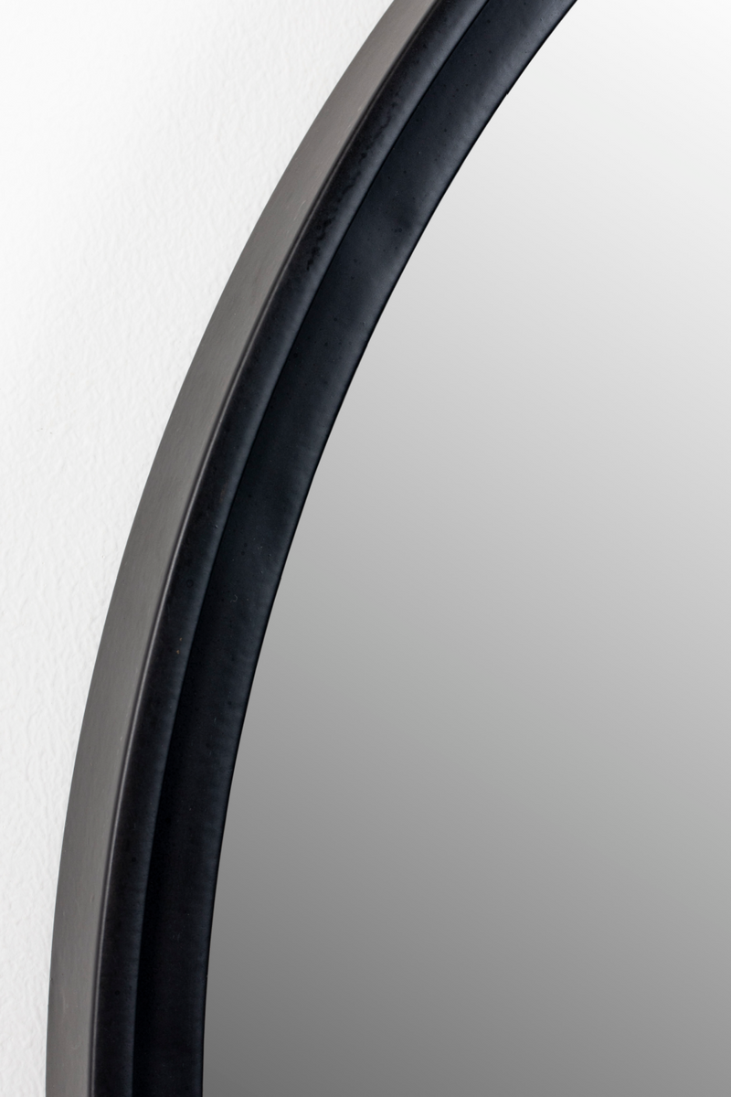Round Minimalist Mirror | DF Matz | Oroatrade.com