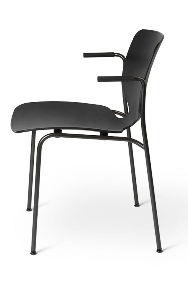 Recycled Plastic Arm Chair | Mater | Quality European Wood furniture