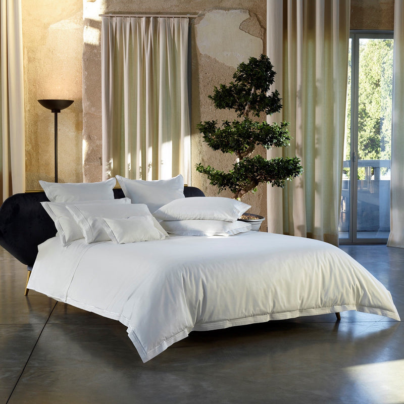 2000TC White Sateen Pillowcase Set | Amalia Home Sublime | Oroatrade.com