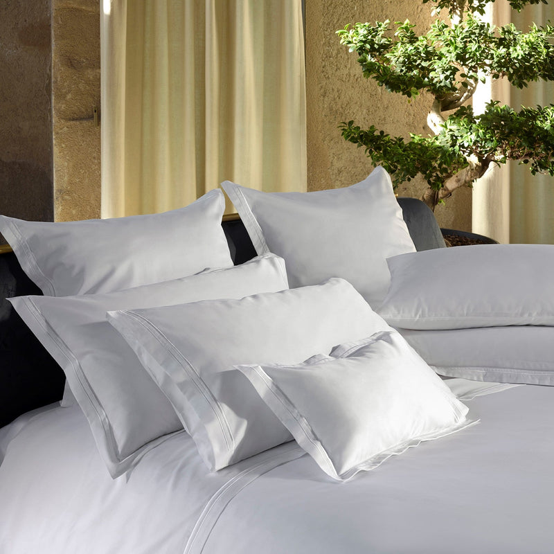 2000TC White Sateen Pillowcase Set | Amalia Home Sublime | Oroatrade.com