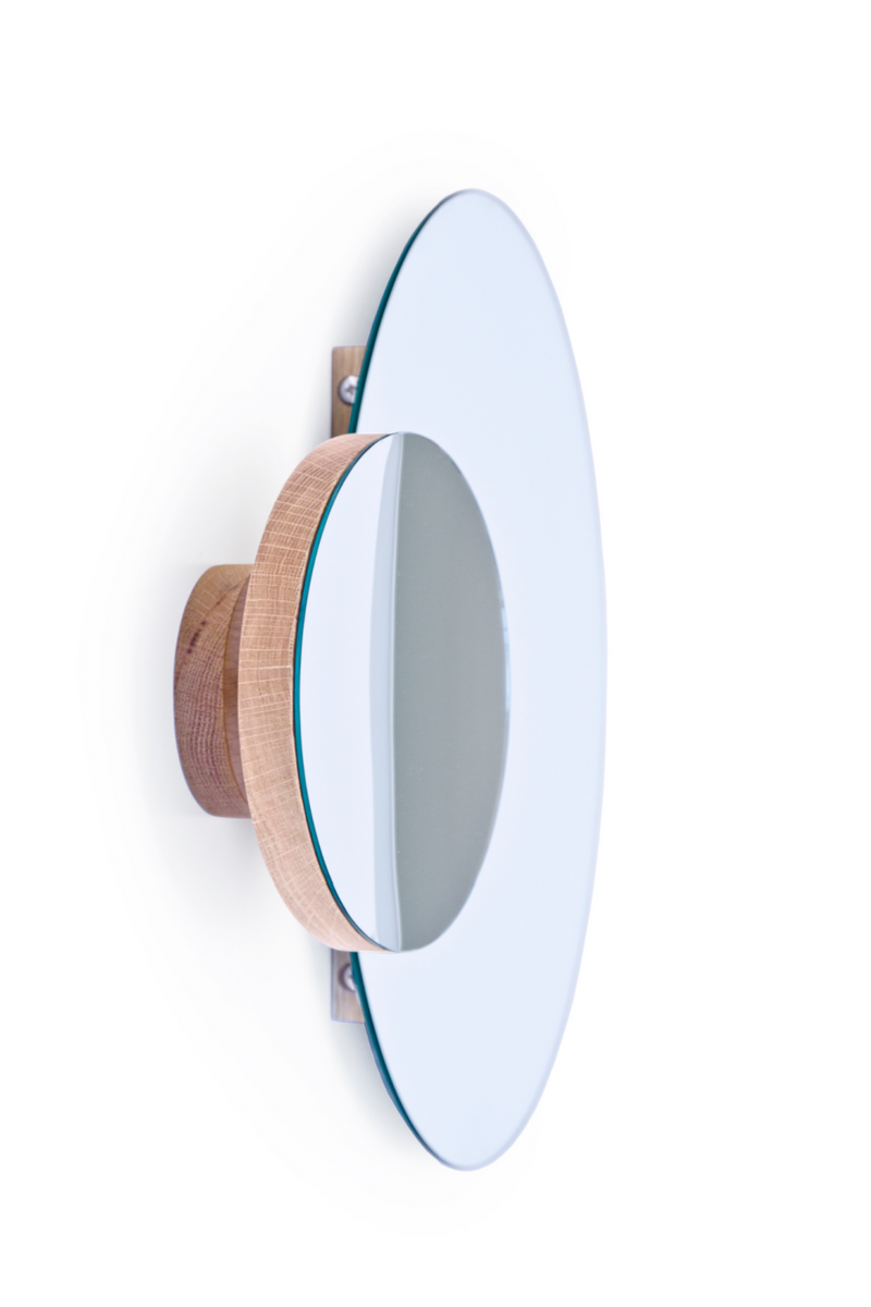 Oak Round Wall Mirror with Fixed Magnifier | Wireworks Eclipse | OROA TRADE