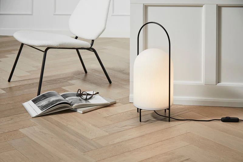 White Glass Contemporary Floor Lamp | WOUD Ghost | Oroatrade.com