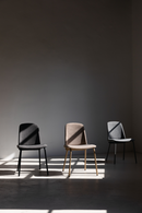 Minimalist Dining Chairs (2) | Zuiver Clip | Oroatrade.com