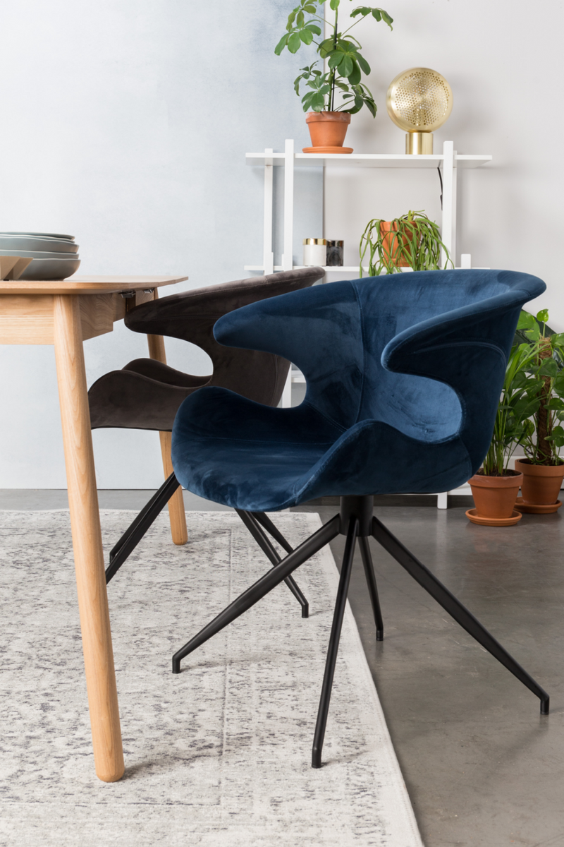 Blue Velvet Dining Armchairs (2) | Zuiver Mia | DutchFurniture.com