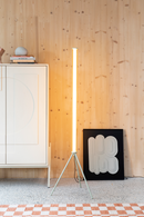 Beige Metal Tripod Floor Lamp | Zuiver Scotty | Dutchfurniture.com