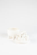 White Ceramic Modern Vase | Zuiver Bassin | Oroatrade.com