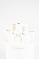 White Ceramic Modern Vase | Zuiver Bassin | Oroatrade.com